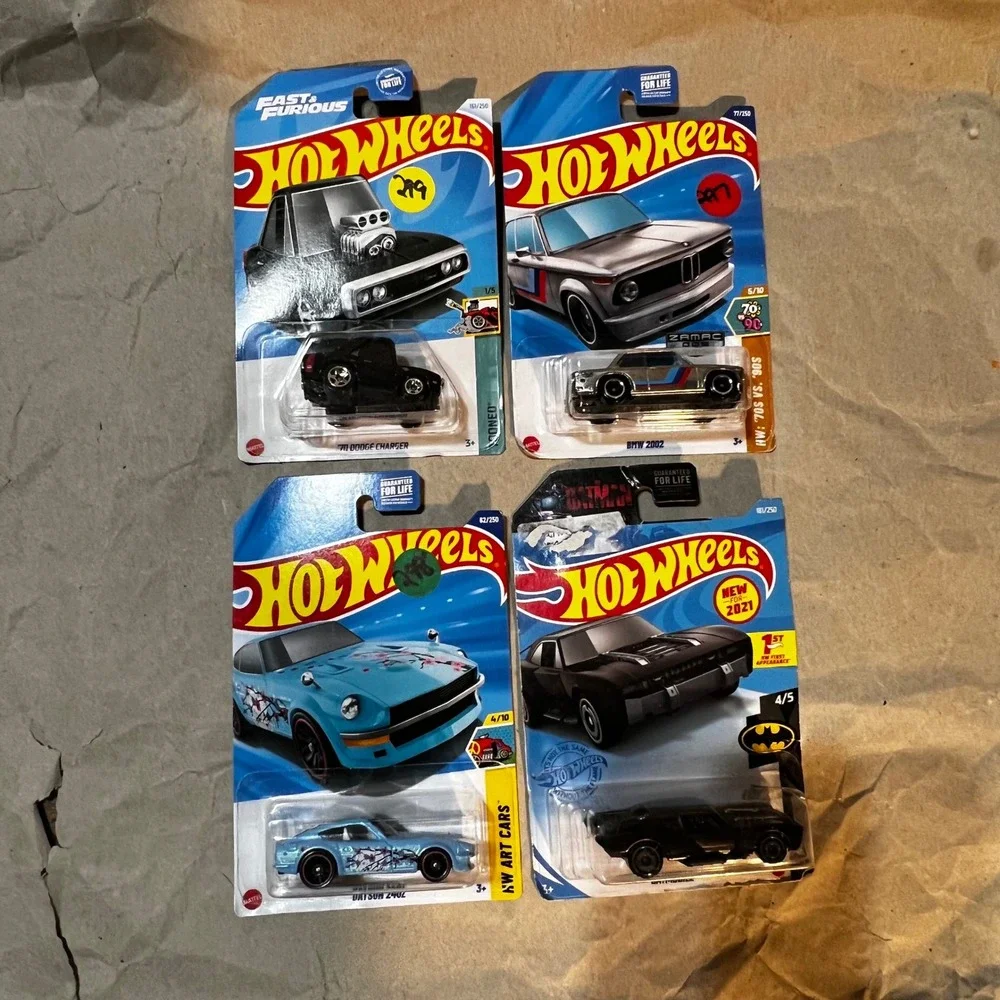 Hot Wheels 1:64 Diecast Lot 4 Datsun 240Z BMW 2002 Dodge Charger Batmobile Multi